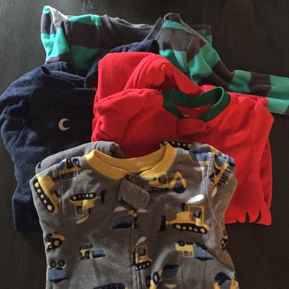 Carter’s fleece footed pajamas- lot of 4